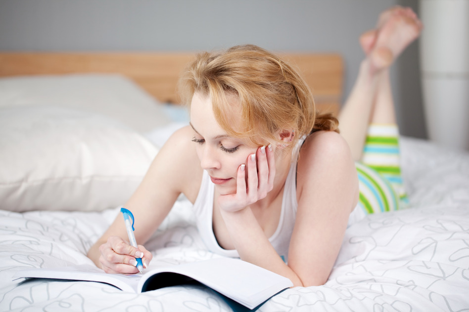 23 Obvious Signs You’re a Writer